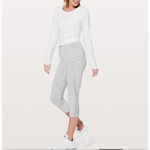 🍋Lululemon train times crop pants size 6